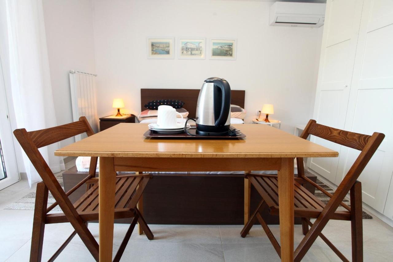 Tatjana'S Guesthouse 포르토로즈 외부 사진